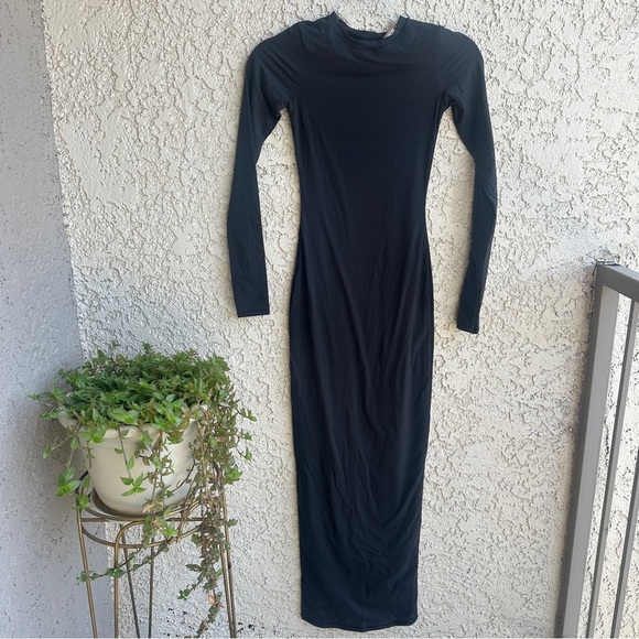 SKIMS Fits Everybody Crewneck Long-Sleeve Dress in Onyx Black Sz. XS / 0 - 2 NWT - Picture 6 of 9